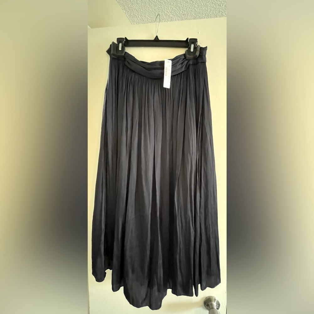 NWT J. Crew Point Sur Pleated Midi Skirt